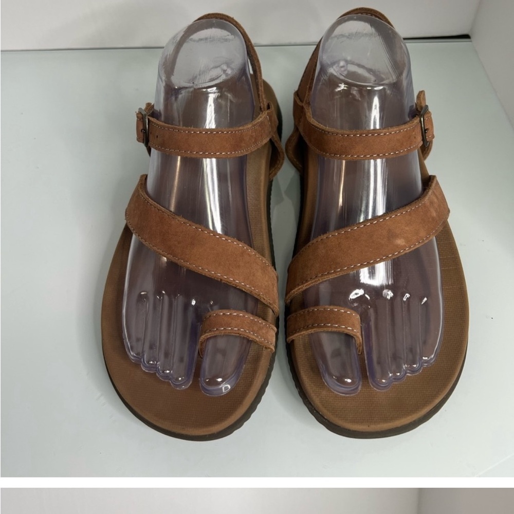 Chaco Tan Tulip Strappy Sandals - 9